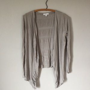Grey cardigan